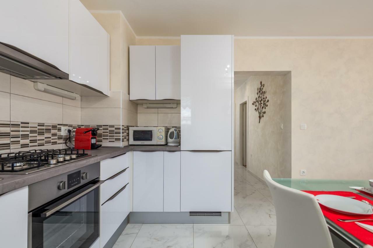 Orchidea Apartment Rijeka Bagian luar foto